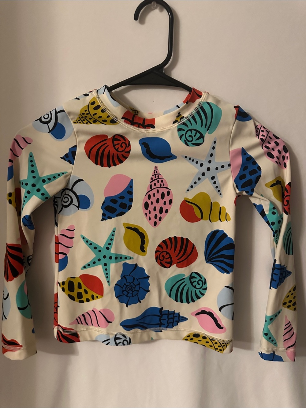 Hanna Andersson Cream Rashguard with Multicolor Shell & Starfish Print 6/7